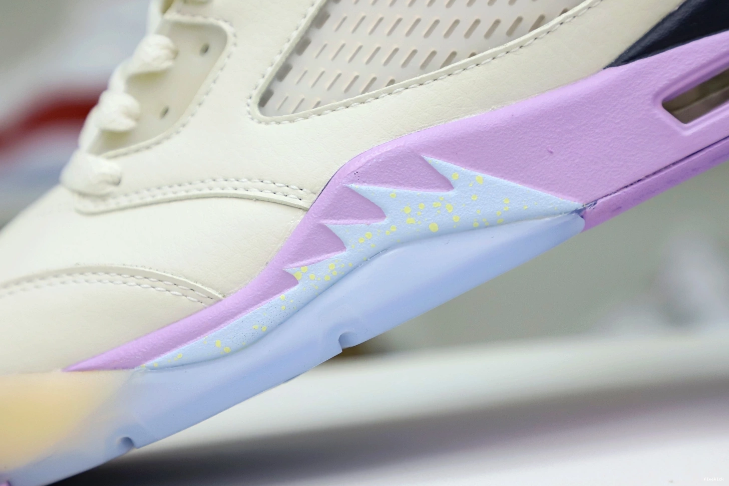 5 BE JORDAN KHALED THE AIR DJ WE 1028